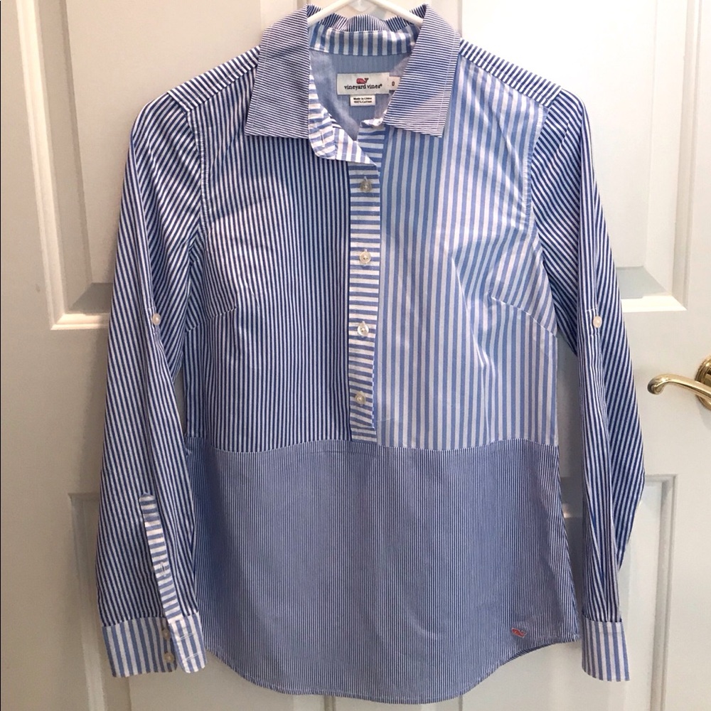 💙 Vineyard Vines Popover Shirt